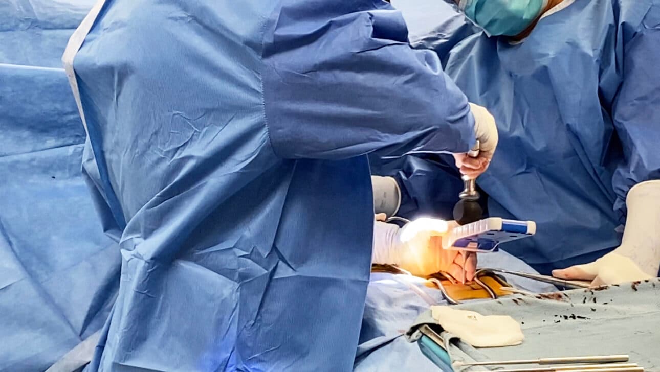 Dr. John Dorman using the Bolt Navigation System during a spine procedure